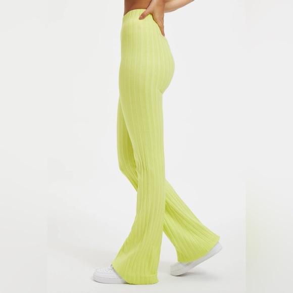 GOOD AMERICAN WIDE LEG RIBBED PANT IN SIZE 3 or Large - Picture 3 of 9